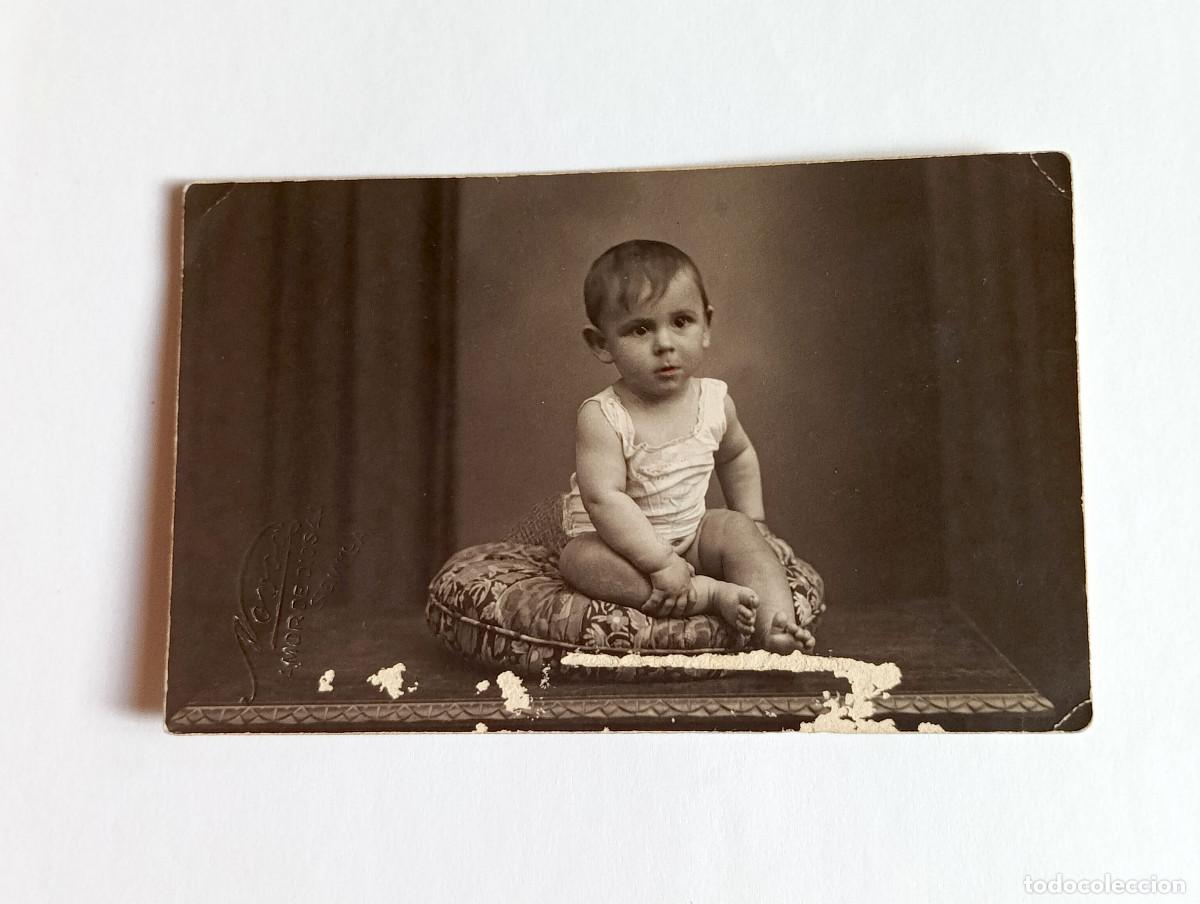 Fotograf&iacute;a antigua: Fotograf&iacute;a infantil antigua de beb&eacute; - Coloreada a mano - Foto Novoa, Sevilla - A&ntilde;o 1945