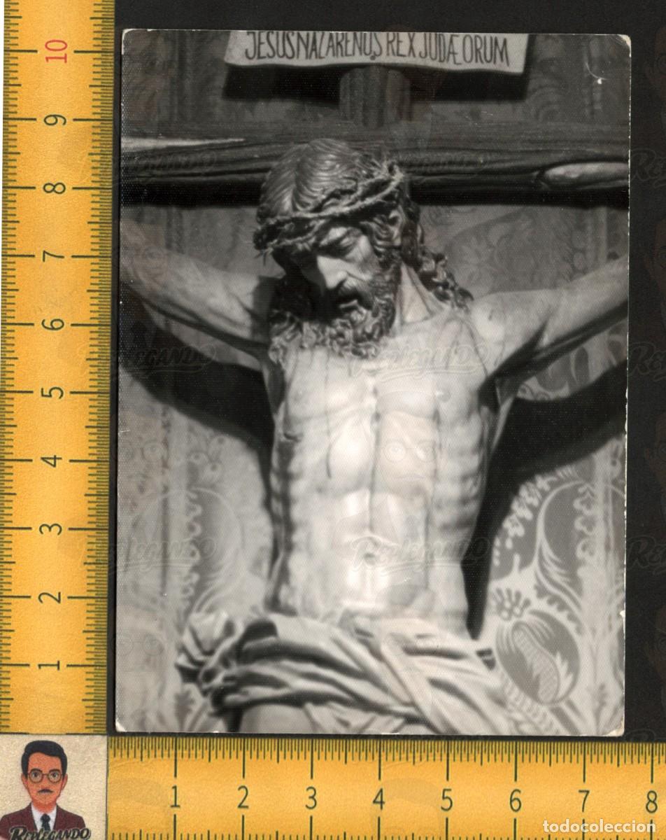 Fotograf&iacute;a antigua: SANTO CRISTO CRUCIFICADO CORONA ESPINAS INRI TALLA RELIGIOSA - SEVILLA FOTO ANTIGUA A&Ntilde;OS 60