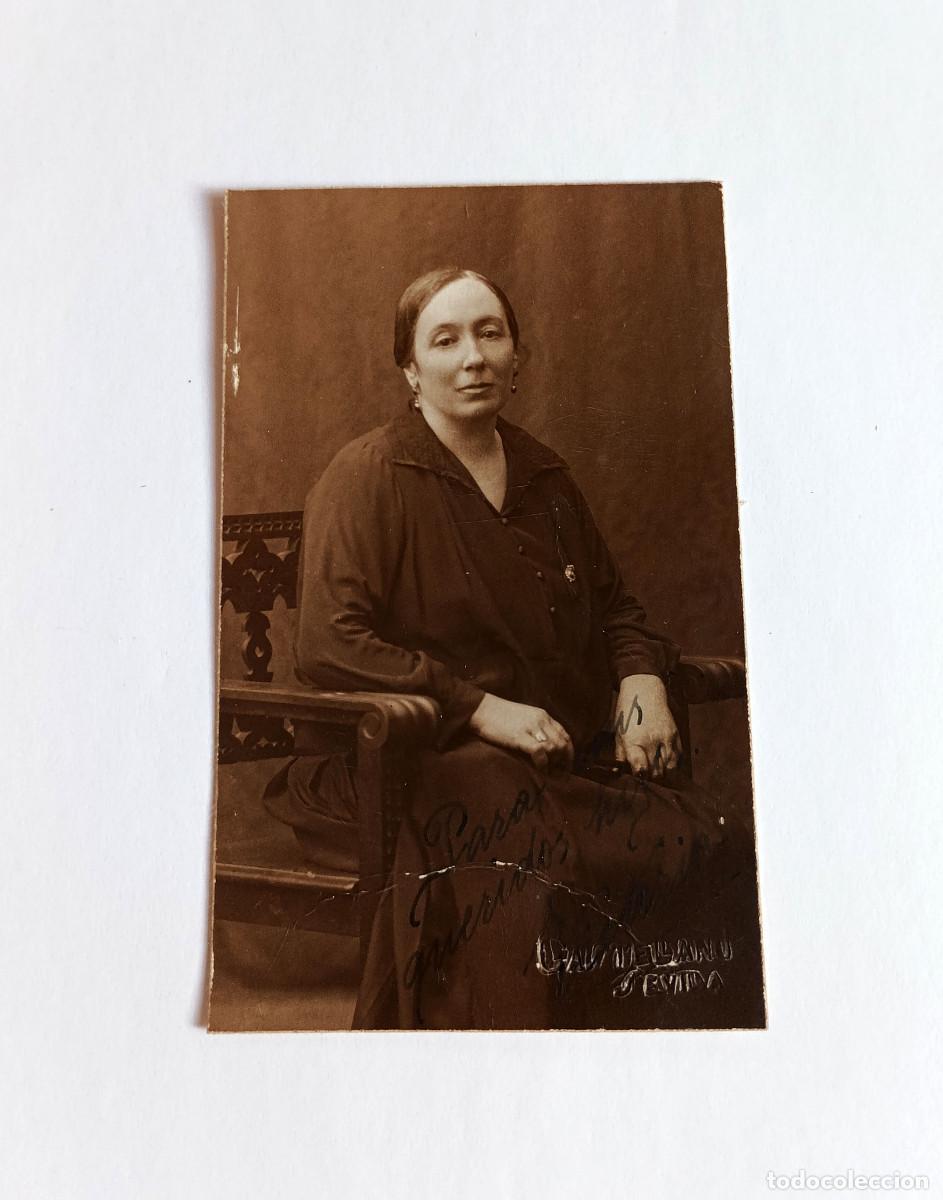 Fotograf&iacute;a antigua: Fotograf&iacute;a antigua - Foto de estudio de se&ntilde;ora sentada - A&ntilde;os 20 - Estudio Castellano, Sevilla