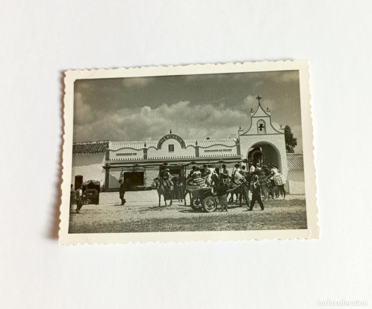 Fotograf&iacute;a antigua: Fotograf&iacute;a antigua - El Roc&iacute;o, Hermandad de Sanl&uacute;car la Mayor - A&ntilde;o 1959