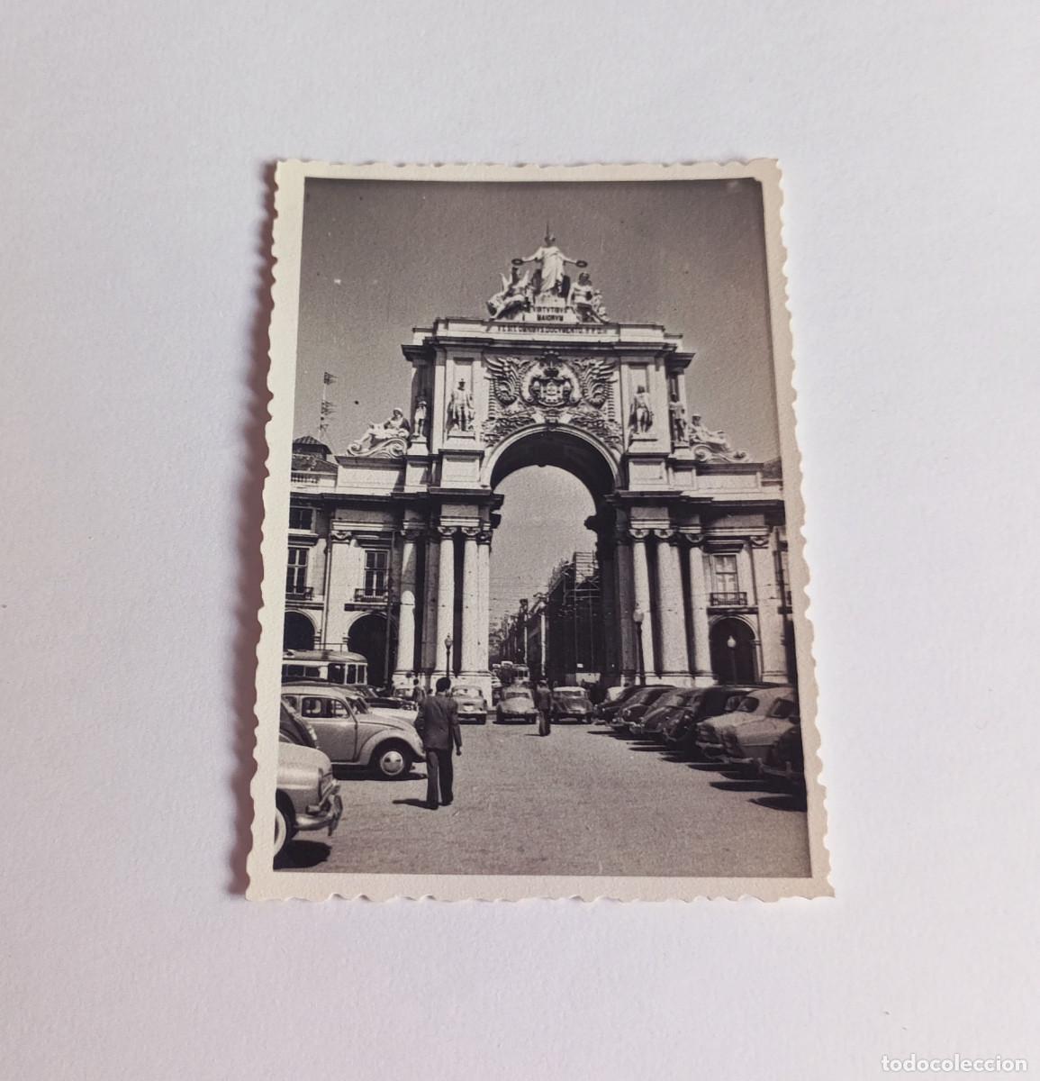 Fotograf&iacute;a antigua: Fotograf&iacute;a antigua - Arco de la Rua Augusta de Lisboa (Portugal) - A&ntilde;o 1958