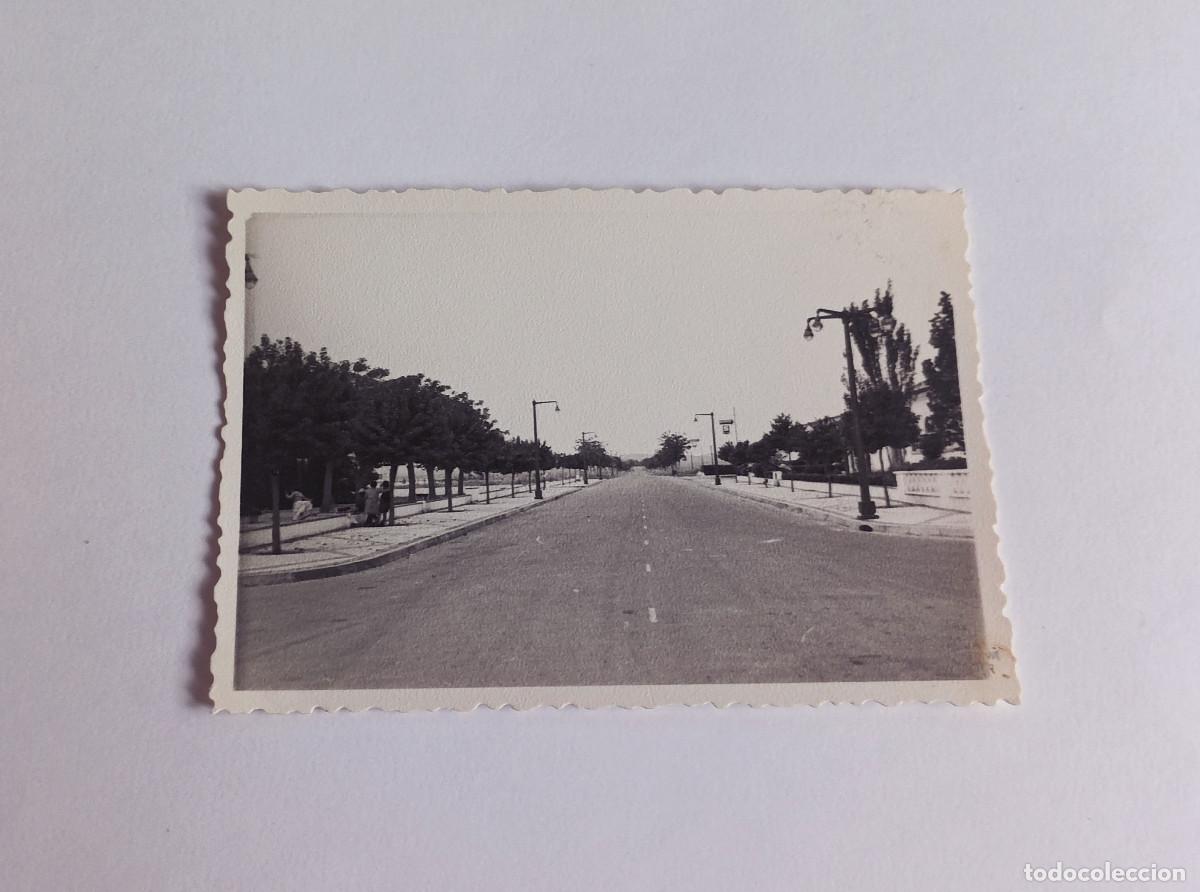 Fotograf&iacute;a antigua: Fotograf&iacute;a antigua - Frontera de Espa&ntilde;a y Portugal, a la altura de Badajoz - A&ntilde;o 1958