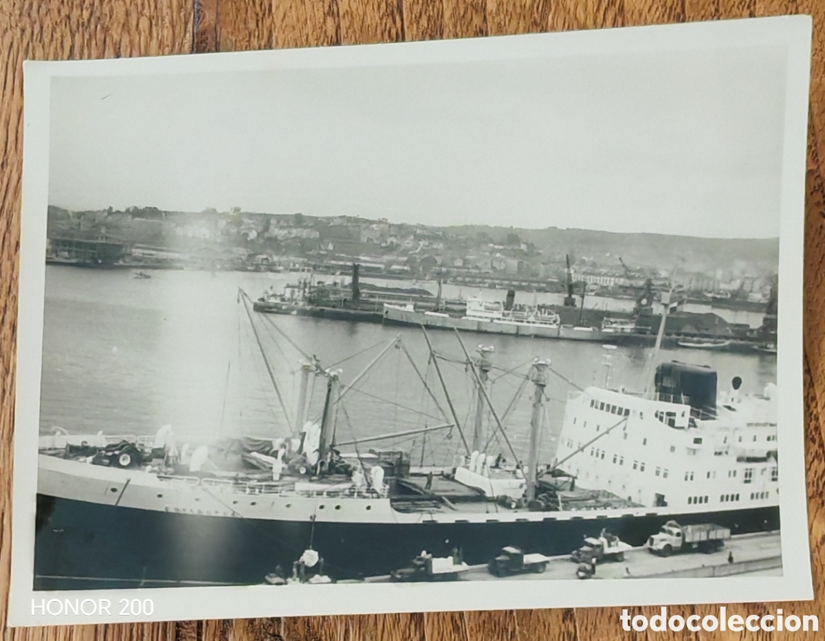 Fotograf&iacute;a antigua: Foto - Buque Covadonga en el Puerto de A Coru&ntilde;a - A&ntilde;os 60