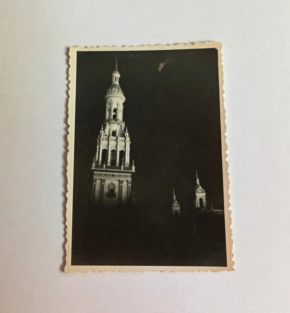Fotograf&iacute;a antigua: Fotograf&iacute;a antigua - Imagen nocturna de Torre de la Plaza Espa&ntilde;a (Sevilla) - 1959