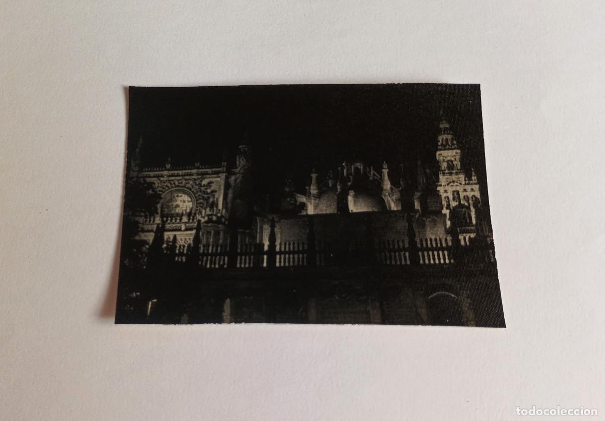 Fotograf&iacute;a antigua: Fotograf&iacute;a antigua - Imagen nocturna de la Catedral y la Giralda (Sevilla) - 1958
