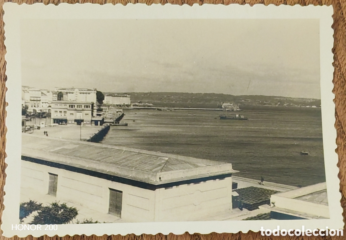 Fotograf&iacute;a antigua: Foto - D&aacute;rsena de la Marina y Castillo de San Ant&oacute;n - A Coru&ntilde;a. A&ntilde;os 50