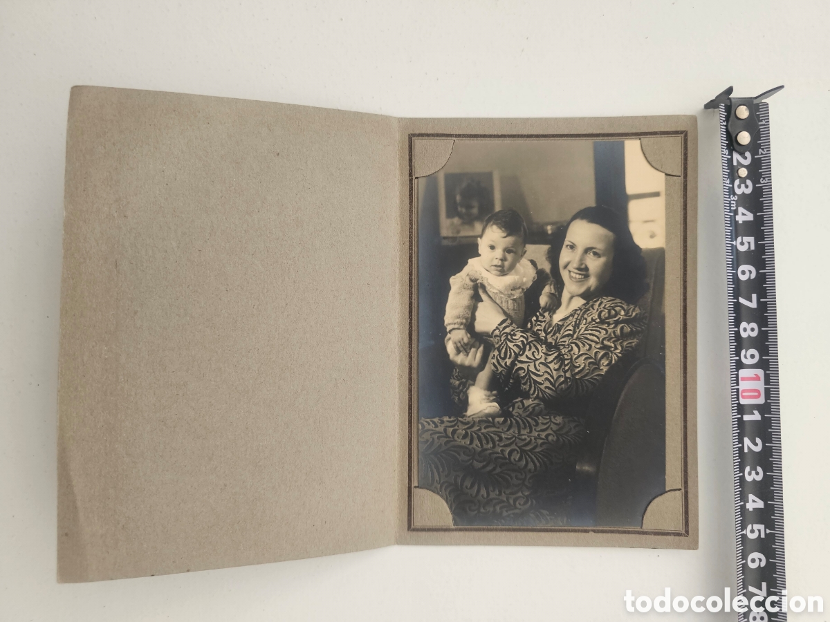 Fotograf&iacute;a antigua: T&iacute;tulo del anuncio ​Antigua Fotograf&iacute;a de Estudio Vintage &ndash; Madre e Hijo (A&ntilde;os 40-50) &ndash; Studio G. Cl