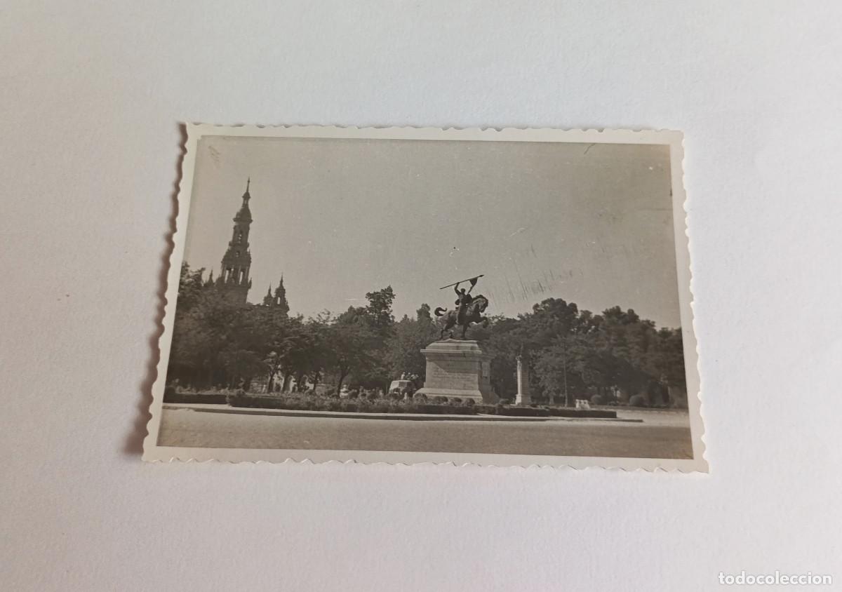 Fotograf&iacute;a antigua: Fotograf&iacute;a antigua - Monumento al Cid Campeador, en Sevilla - 1958