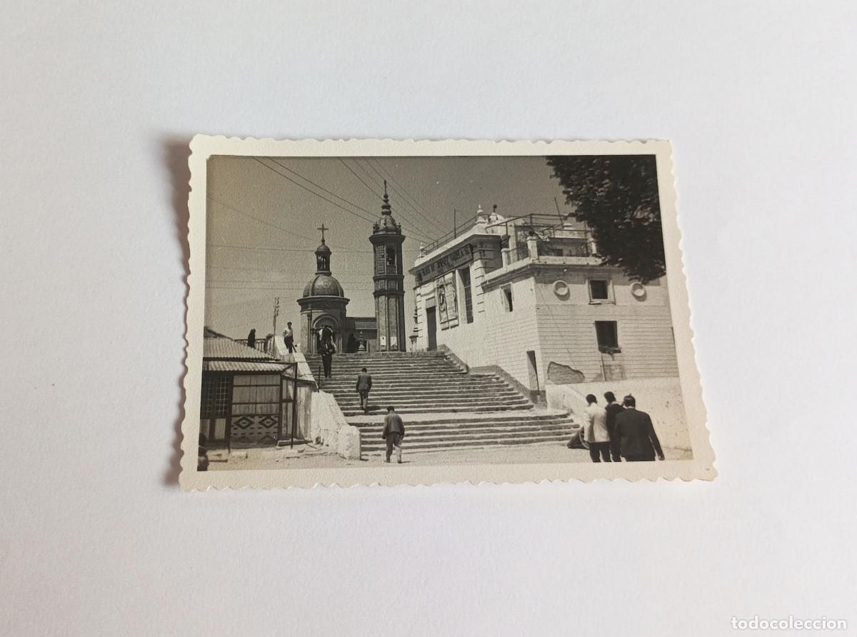 Fotograf&iacute;a antigua: Fotograf&iacute;a antigua - Capilla o capillita del Carmen de Sevilla, en Triana - A&ntilde;o 1959