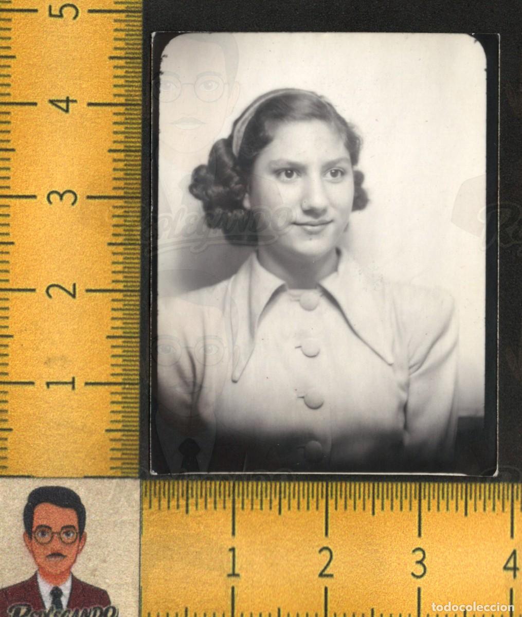 Fotograf&iacute;a antigua: RETRATO CHICA JOVEN GUAPA SONRIENTE - PEINADO ONDULADO VESTIDO BOTONES - FOTO ANTIGUA A&Ntilde;OS 40/50