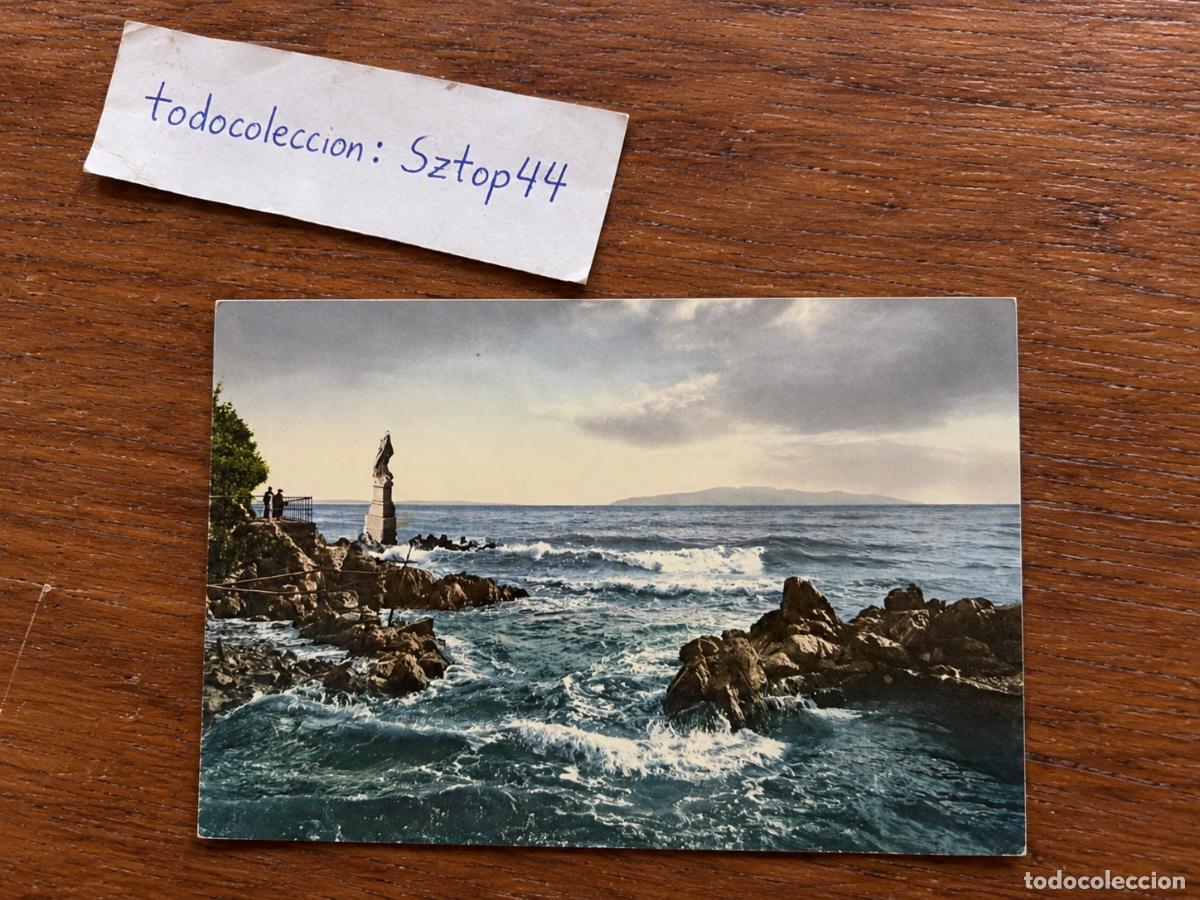 Fotograf&iacute;a antigua: Fotograf&iacute;a Antigua de &Eacute;poca - Abbazia (Opatija), Estudiante de Olas con Scirocco y Madonna - C. 1900