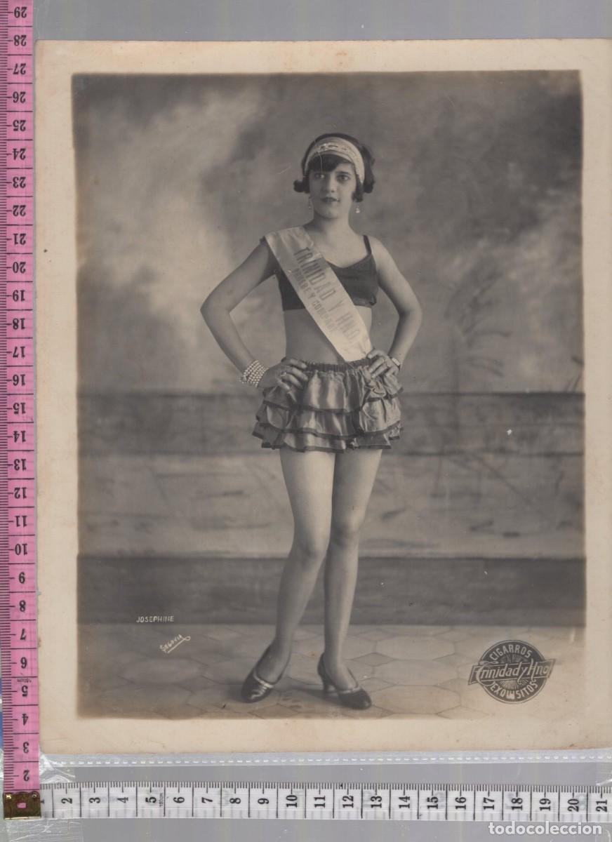 Fotograf&iacute;a antigua: Fotograf&iacute;a original Cuba Trinidad y Hno. Cigarros 1920s Art D&eacute;co Cabaret 20,3 x 25,4 cm