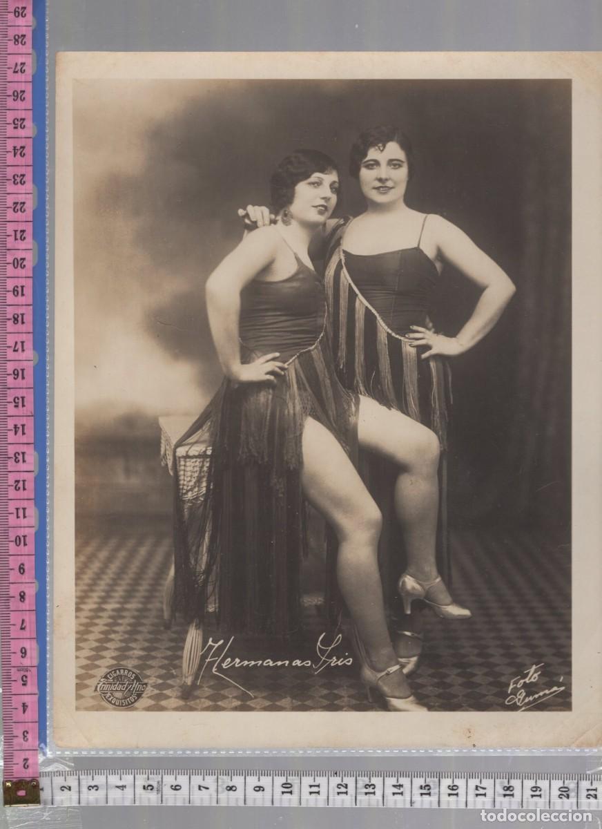 Fotograf&iacute;a antigua: Fotograf&iacute;a original Cuba Trinidad y Hno. Cigarros 1920s Art D&eacute;co Cabaret 20,3 x 25,4 cm