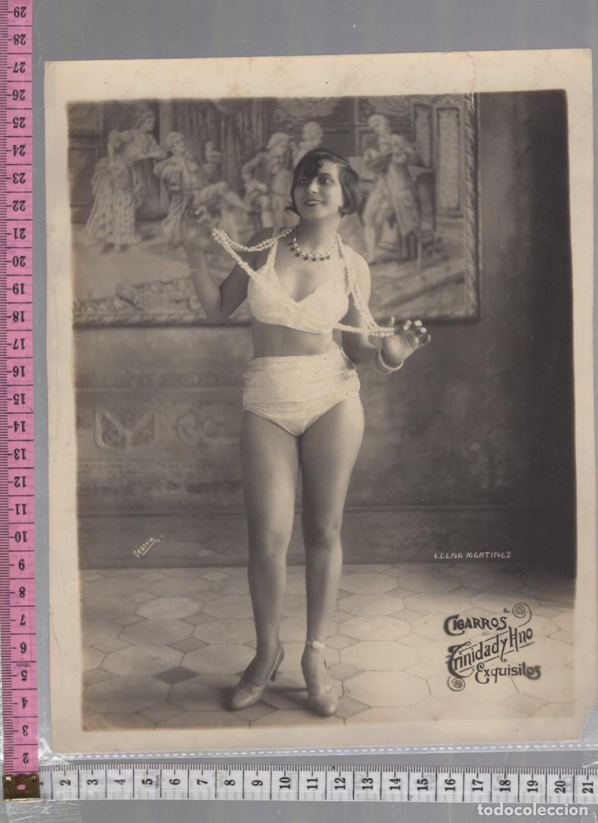 Fotograf&iacute;a antigua: Fotograf&iacute;a original Cuba Trinidad y Hno. Cigarros 1920s Art D&eacute;co Cabaret 20,3 x 25,4 cm