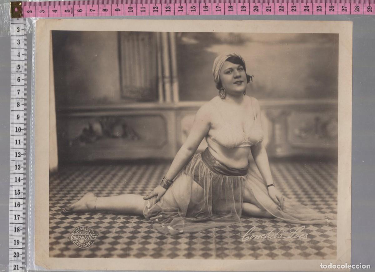 Fotograf&iacute;a antigua: Fotograf&iacute;a original Cuba Trinidad y Hno. Cigarros 1920s Art D&eacute;co Cabaret 20,3 x 25,4 cm