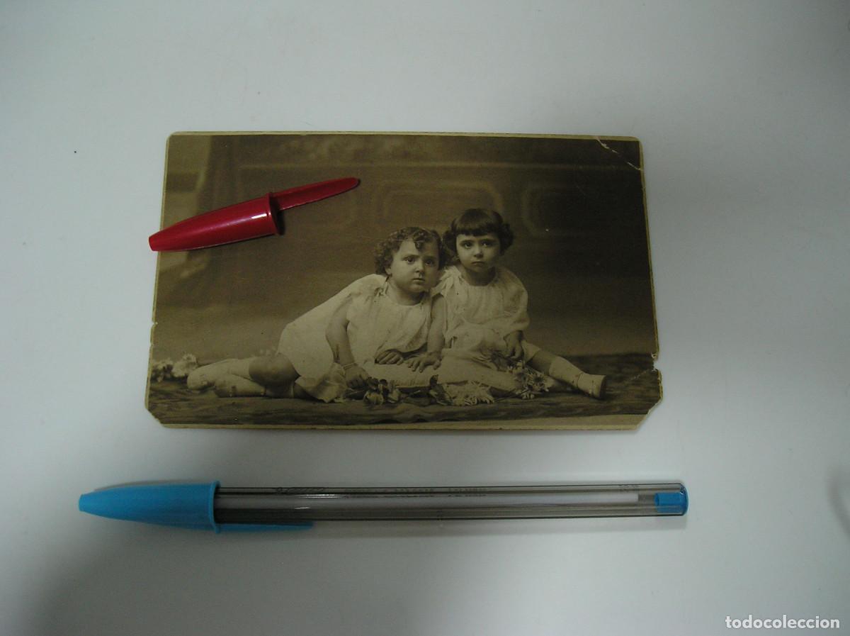 Fotograf&iacute;a antigua: ANTIGUA FOTO FOTOGRAFIA COSTUMBRISTA PRINCIPIOS DEL SIGLO PASADO DOS HERMANAS (26-11)