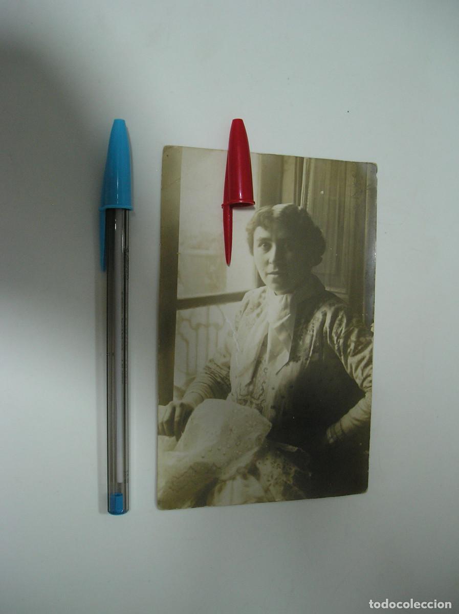 Fotograf&iacute;a antigua: ANTIGUA FOTO FOTOGRAFIA COSTUMBRISTA PRINCIPIOS DEL SIGLO PASADO SE&Ntilde;ORA EN SU CASA (26-11)