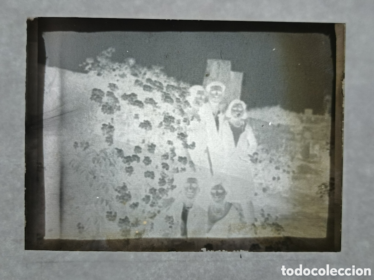Fotograf&iacute;a antigua: NEGATIVO DE CRISTAL. PAISANOS. 9x6,5 CM. VER FOTOS. FOTOGRAF&Iacute;A ANTIGUA.