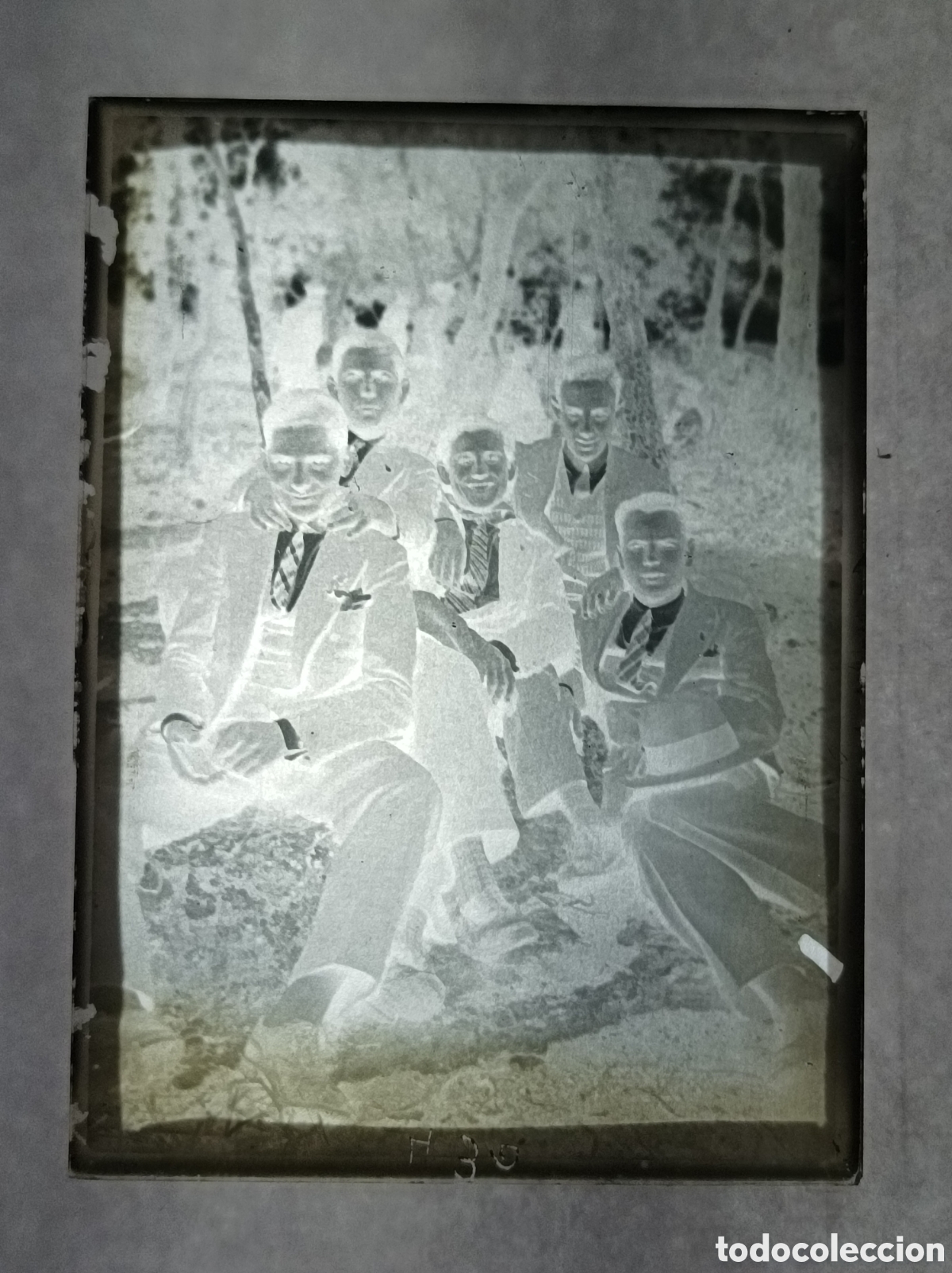 Fotograf&iacute;a antigua: NEGATIVO DE CRISTAL. PAISANOS. 9x6,5 CM. VER FOTOS. FOTOGRAF&Iacute;A ANTIGUA.