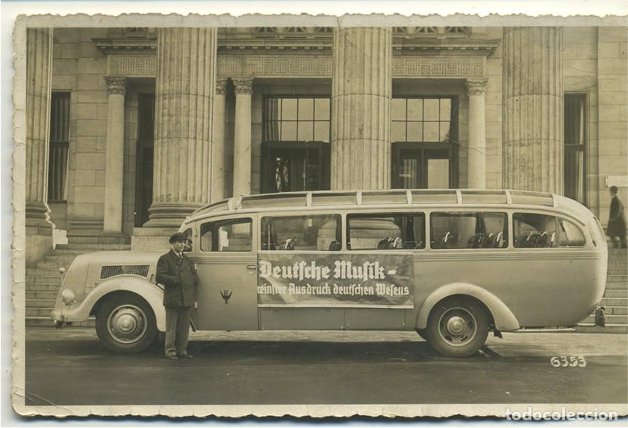 Fotograf&iacute;a antigua: ALEMANIA 1938 AUTOB&Uacute;S CON EL ESLOGAN NAZI - LA M&Uacute;SICA ALEMANA - ES LA EXPRESI&Oacute;N M&Aacute;S PURA DE LA ESENC