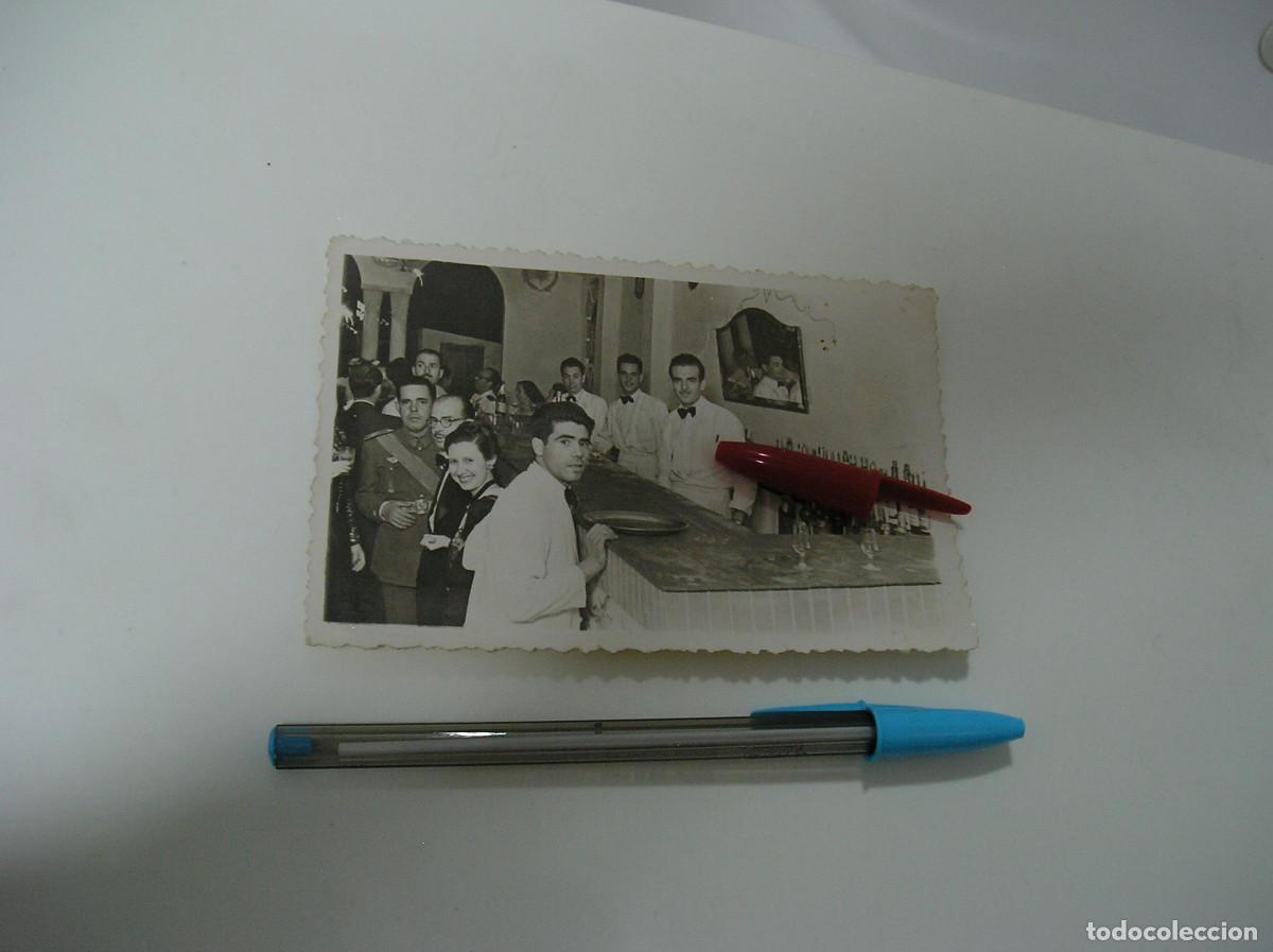 Fotograf&iacute;a antigua: FOTO FOTOGRAFIA AQUELLOS BARES DE TIEMPOS PASADOS FERIA DE JULIO DE VALENCIA A&Ntilde;O 1949 (26-11)
