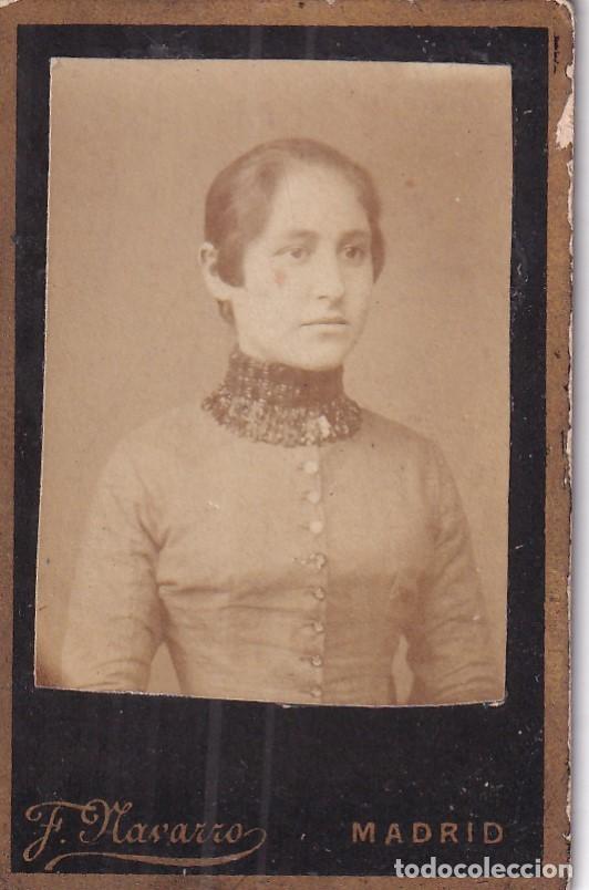 Fotografia antica: Alb&uacute;mina retrato mujer Fotograf&iacute;a el&eacute;ctrica F. Navarro 6,50 x 4,50 cm