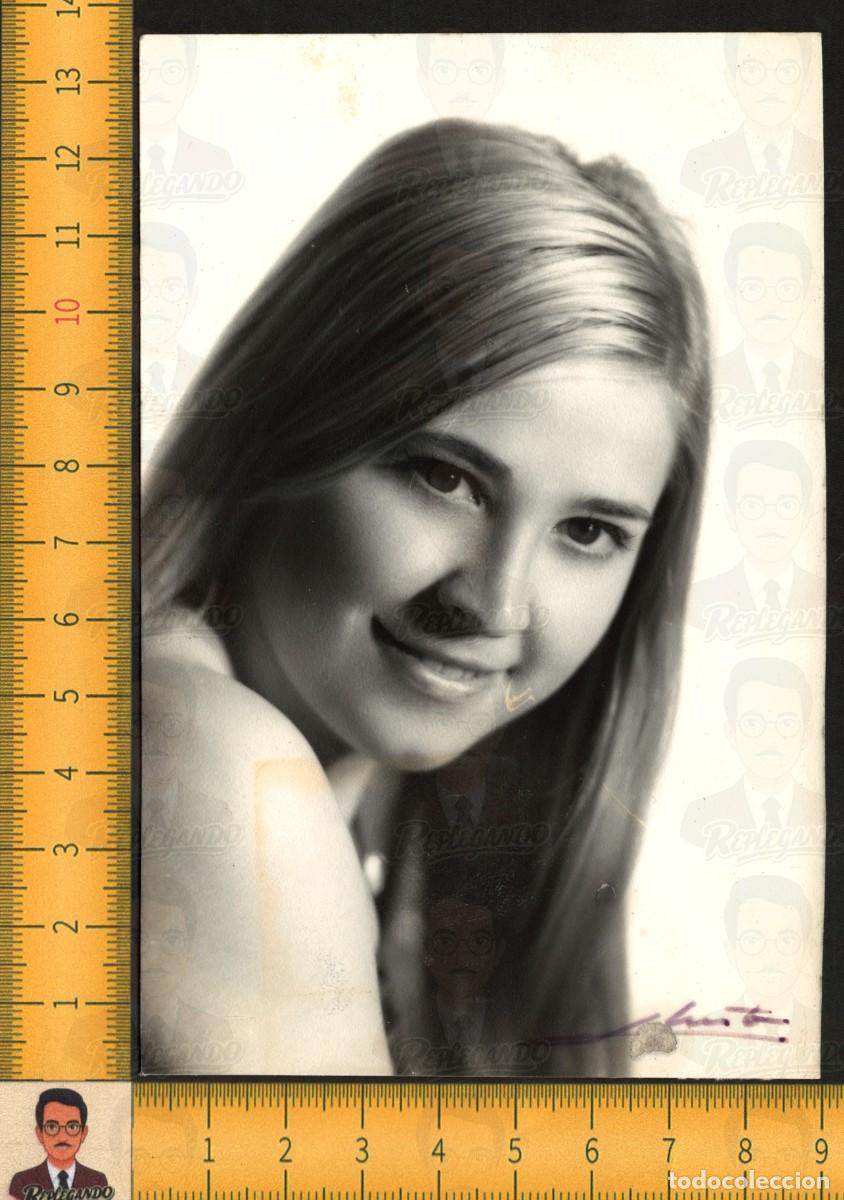 Fotograf&iacute;a antigua: GUAPA CHICA MUJER JOVEN MELENA LARGA SONRISA - RETRATO ART&Iacute;STICO FOTO ESTUDIO VALENCIA A&Ntilde;OS 60/70