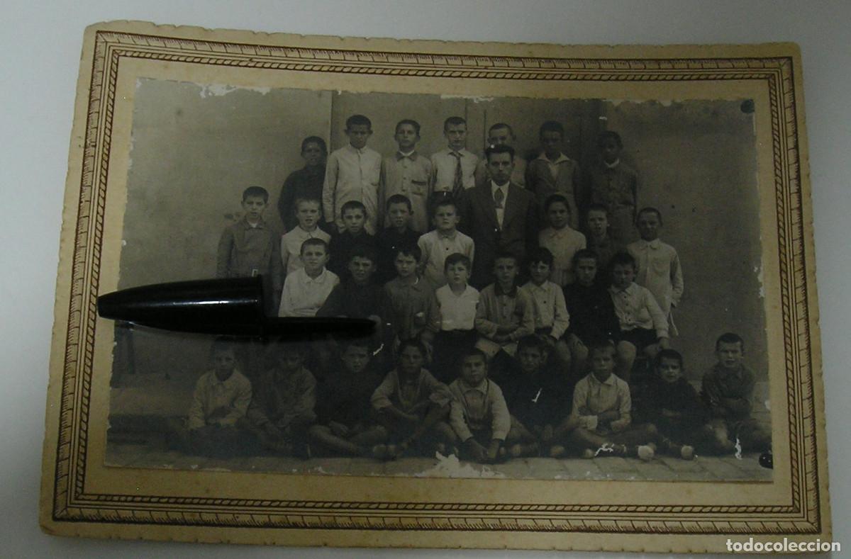 Fotograf&iacute;a antigua: ANTIGUA FOTO FOTOGRAFIA LA ESPA&Ntilde;A DE LA POSGUERRA ESCUELA DE HOMBRECITOS (26-12)
