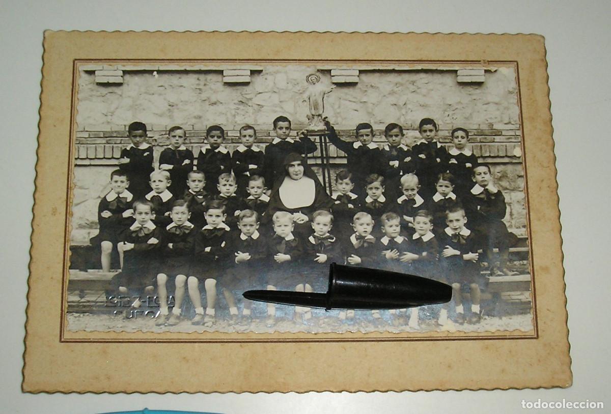 Fotograf&iacute;a antigua: ANTIGUA FOTO FOTOGRAFIA LA ESPA&Ntilde;A DE LA POSGUERRA ESCUELA DE HOMBRECITOS (26-12)