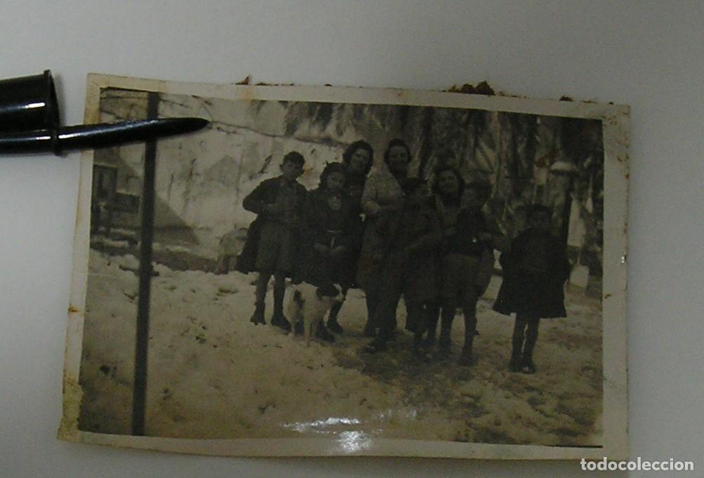 Fotograf&iacute;a antigua: ANTIGUA FOTO FOTOGRAFIA LA ESPA&Ntilde;A DE LA POSGUERRA LAS PRIMERAS NIEVES (26-12)
