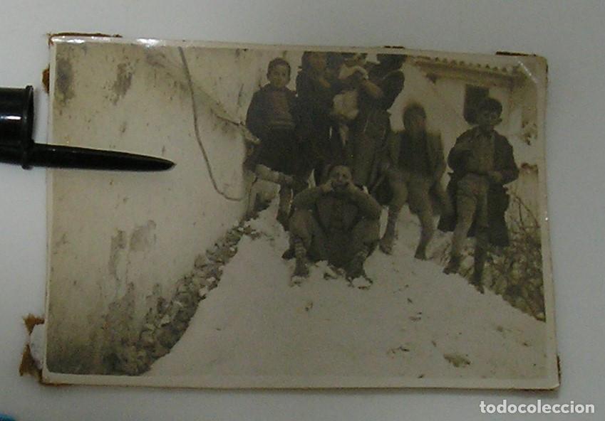 Fotograf&iacute;a antigua: ANTIGUA FOTO FOTOGRAFIA LA ESPA&Ntilde;A DE LA POSGUERRA LAS PRIMERAS NIEVES (26-12)