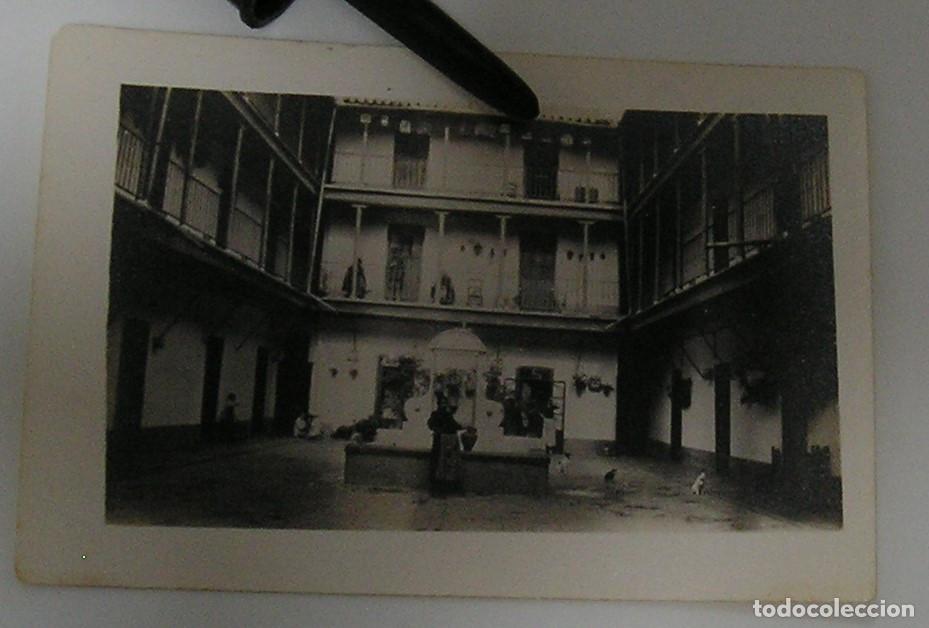 Fotograf&iacute;a antigua: ANTIGUA FOTO FOTOGRAFIA LA ESPA&Ntilde;A DEL SIGLO PASADO CASA DE VECINOS CORRALA SEVILLA (26-12)