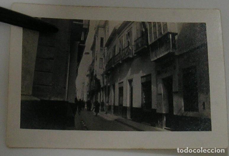 Fotograf&iacute;a antigua: ANTIGUA FOTO FOTOGRAFIA LA ESPA&Ntilde;A DEL SIGLO PASADO SEVILLA CALLE FEDERICO CASTRO (26-12)
