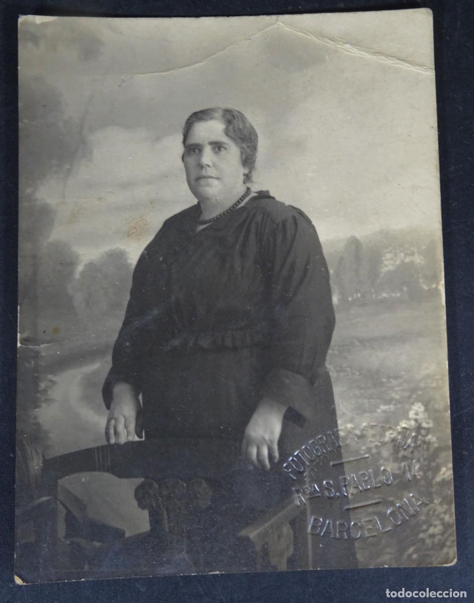 Photographie ancienne: ANTIGUA FOTOGRAF&Iacute;A DE ESTUDIO , MUJER MAYOR POSANDO, FOTO ESPA&Ntilde;A, BARCELONA, VER FOTOS