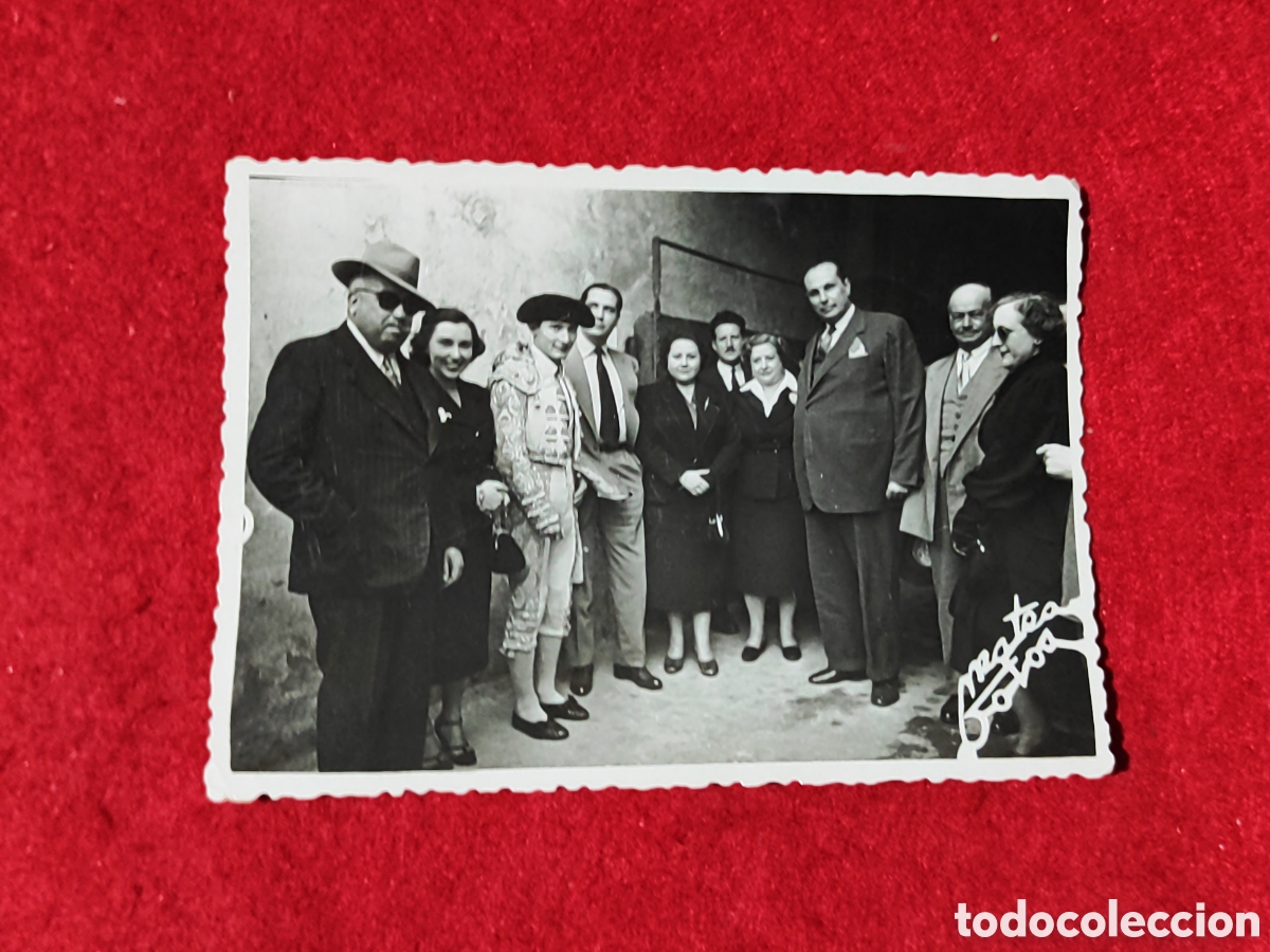 Fotograf&iacute;a antigua: Antigua fotograf&iacute;a Torero Arruza y autoridades FOTOGRAF&Iacute;A MATEO BARCELONA 20 MAYO 1951