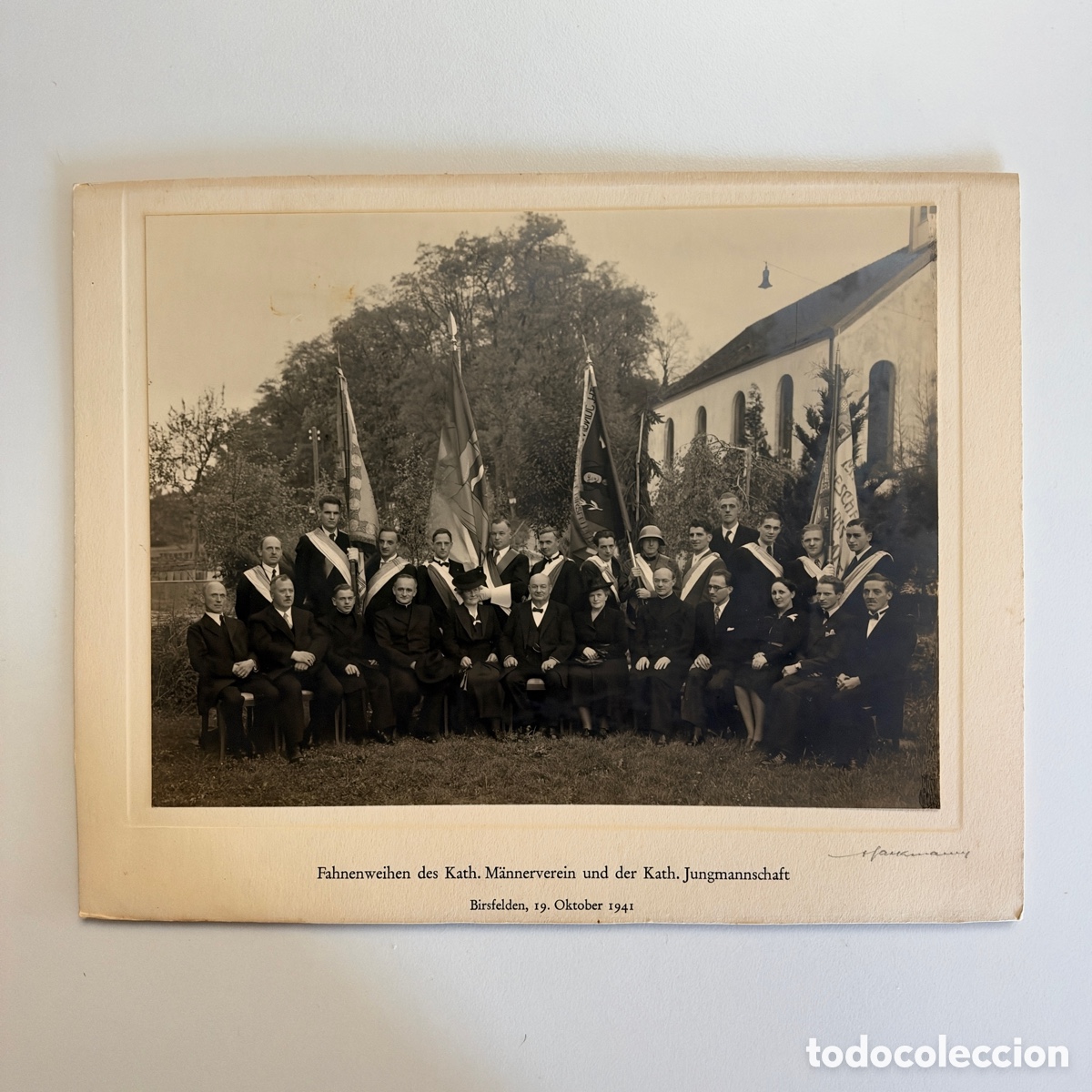 Antique Photography: Foto bendici&oacute;n de banderas 1941