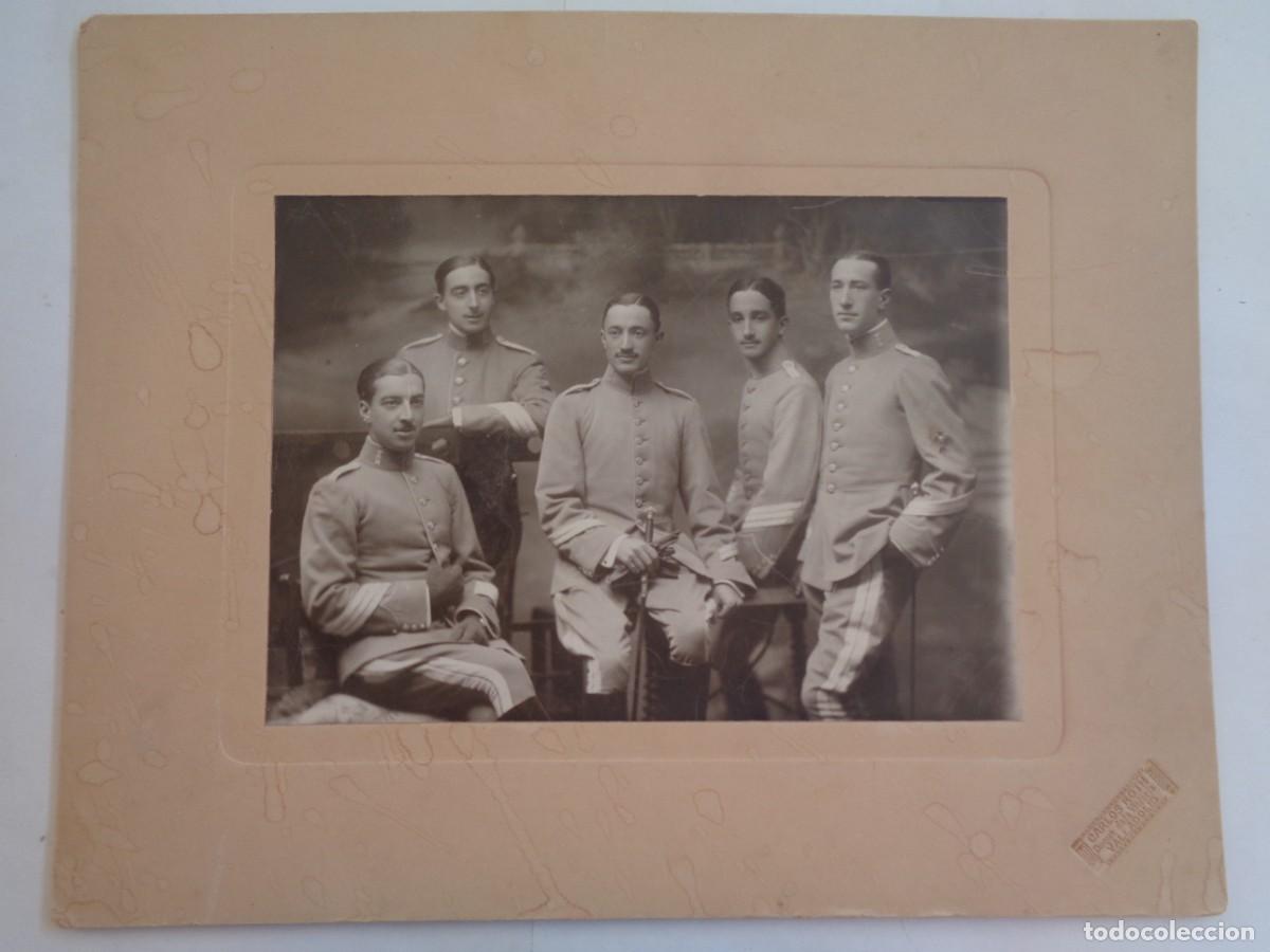 Fotograf&iacute;a antigua: FOTO DE ESTUDIO DE SARGENTOS DE LA ACADEMIA DE CABALLERIA DE VALLADOLID . DE CARLOS ROTH