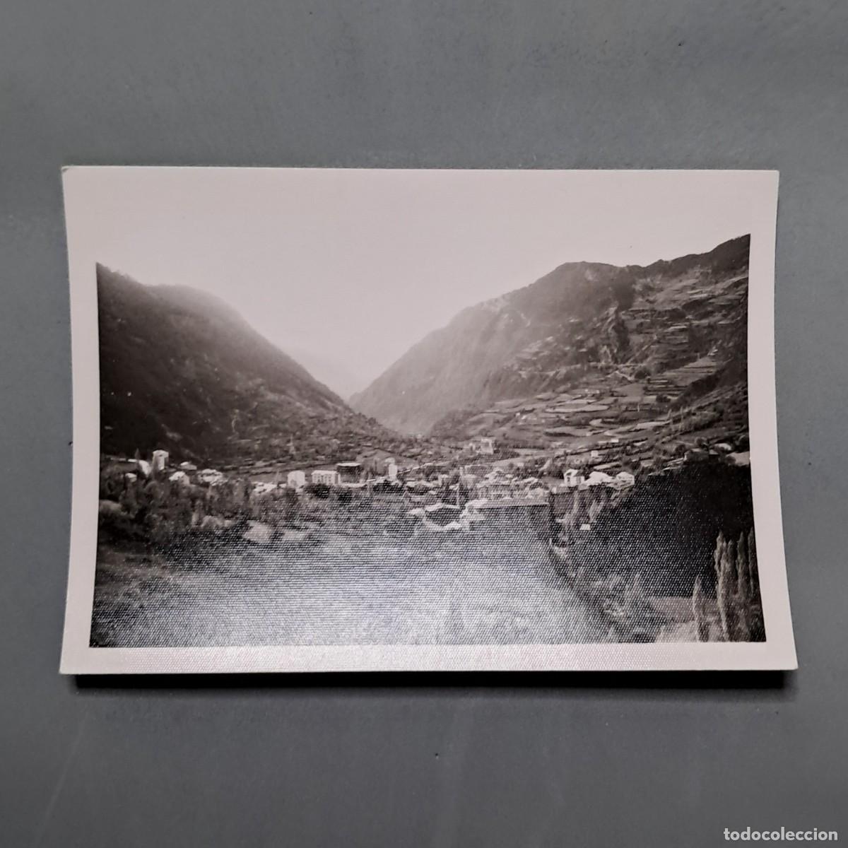 Fotografia antiga: Antigua fotograf&iacute;a de una vista de Andorra la Vella. A&ntilde;os 60