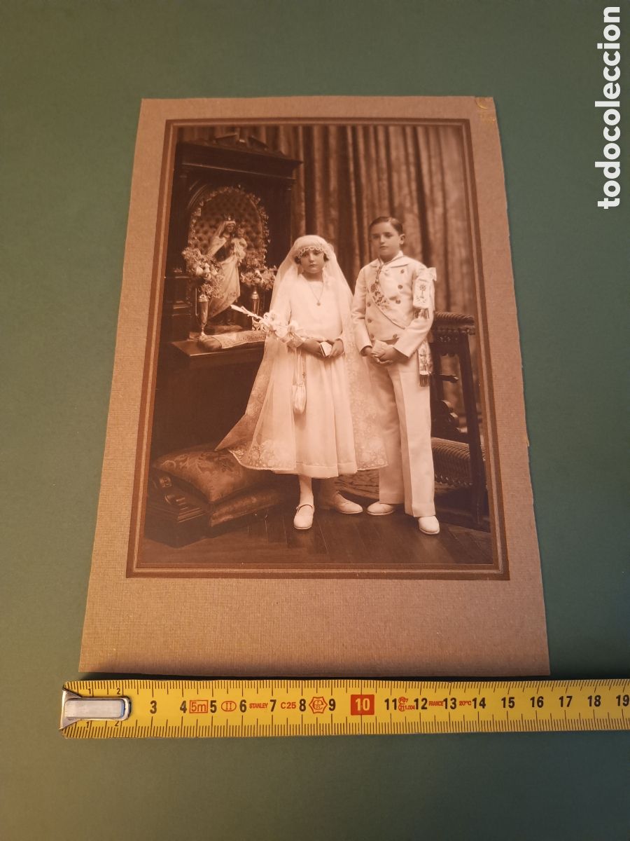 Fotografia antiga: FOTOGRAF&Iacute;A ALFONSO FUENCARRAL 6 - COMUNI&Oacute;N DE CARMEN Y FELIPE RUIMONTE 1930