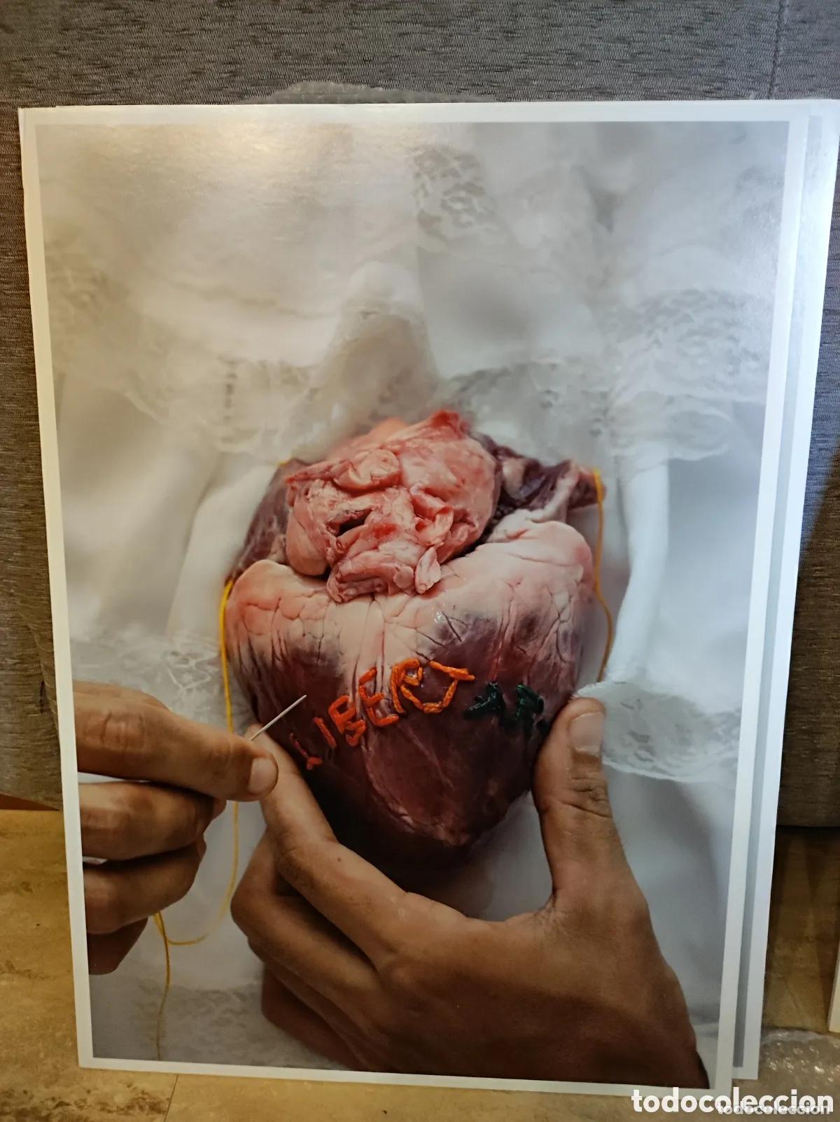 Fotografia antiga: Foto en carton pluma autor Lucas Villi a&ntilde;o 2020 para la exposicion de Museari queer art Valencia