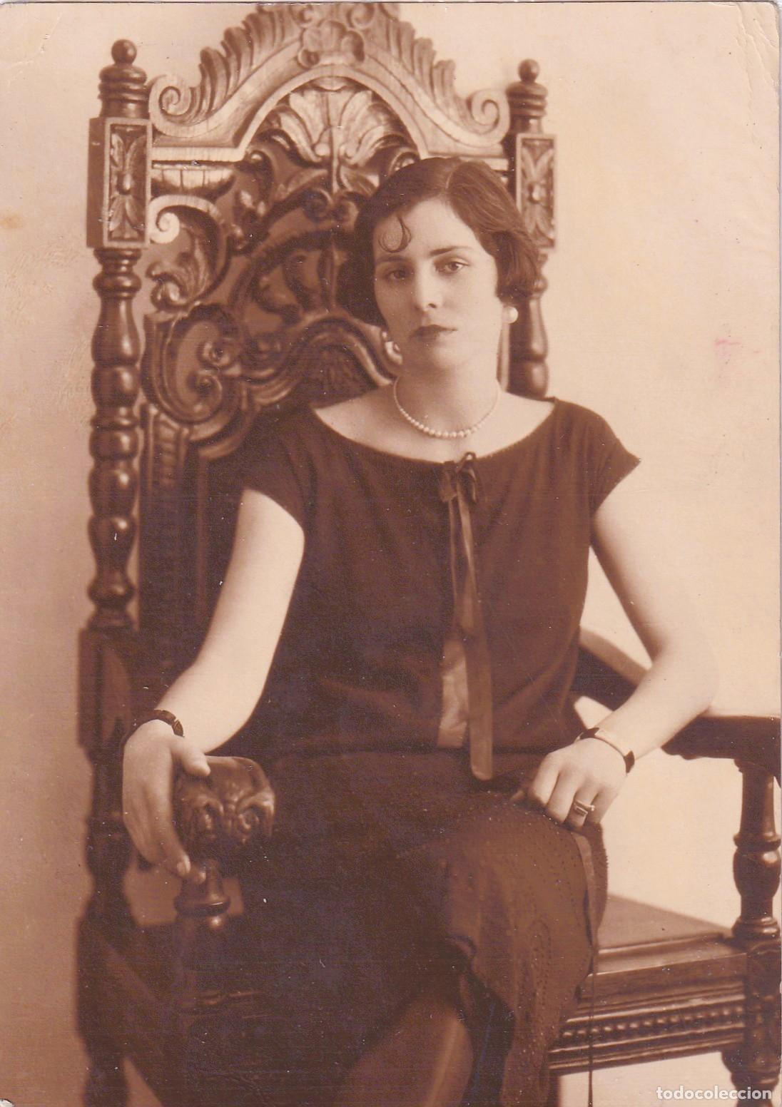 Fotograf&iacute;a antigua: Fotograf&iacute;a de estudio de una joven, a&ntilde;os 30, sin mas datos. Excelente calidad de revelado - CLC