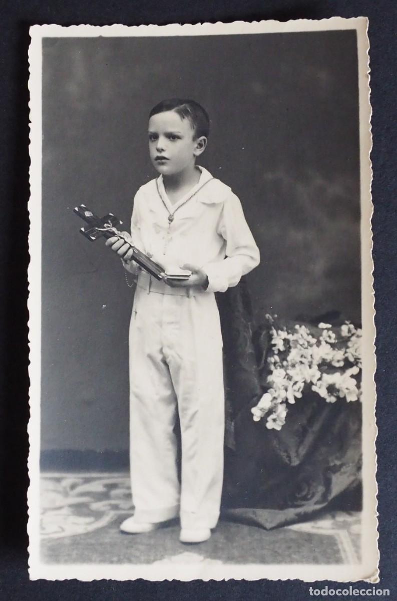 Fotograf&iacute;a antigua: NI&Ntilde;O EN SU PRIMERA COMUNI&Oacute;N: A&Ntilde;O 1937 VALLADOLID