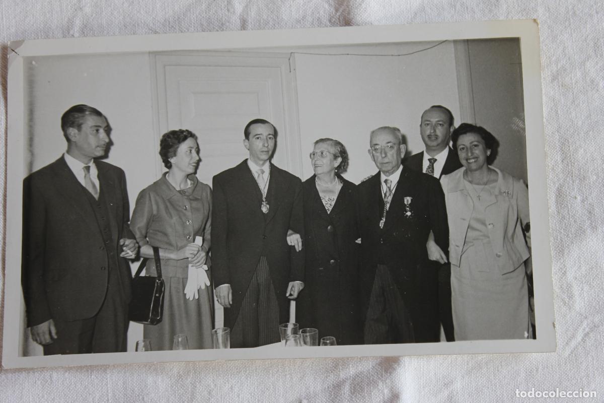 Alte Fotografie: PERSONALIDADES CON MEDALLAS FOTOGRAFO GUERRERO MURCIA 1958