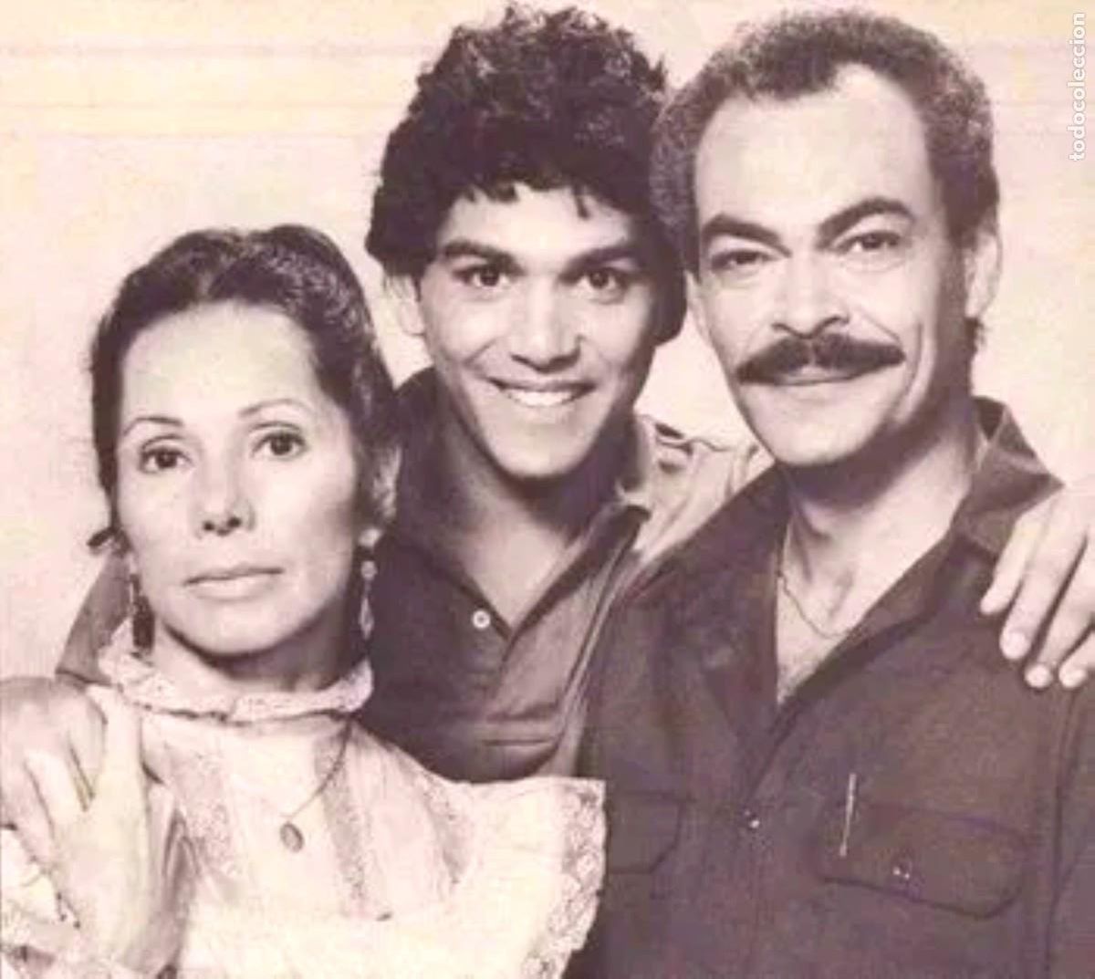 Fotograf&iacute;a antigua: Margarita Cordova. Ismael Carlo. Rupert Ravens. FOTOGRAFIA.