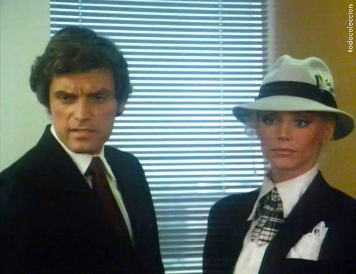 Fotograf&iacute;a antigua: DAVID SELBY & SHANNON TWEED. FOTOGRAFIA.