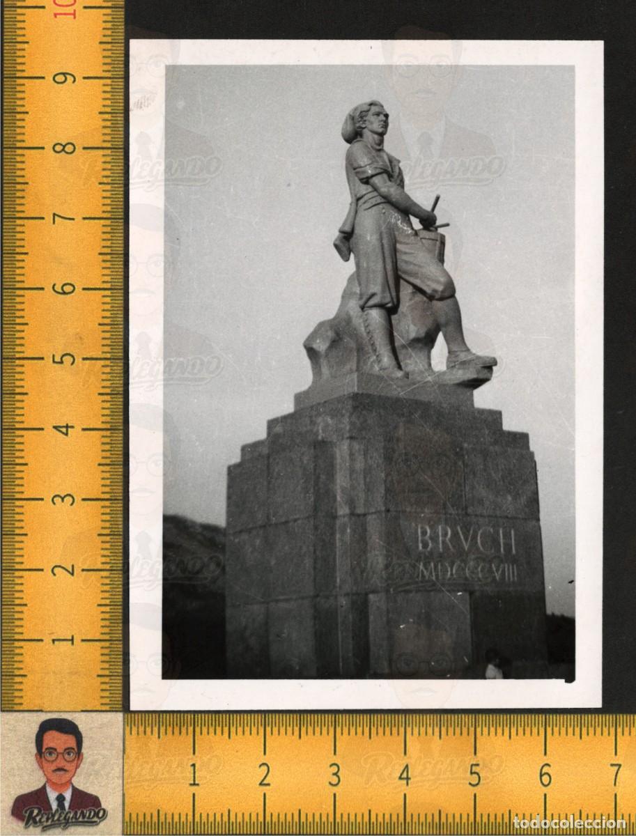 Fotograf&iacute;a antigua: MONUMENTO AL TAMBORILERO DEL BRUCH - H&Eacute;ROES GUERRA INDEPENDENCIA - EL BRUC BARCELONA - FOTO A&Ntilde;O 1952