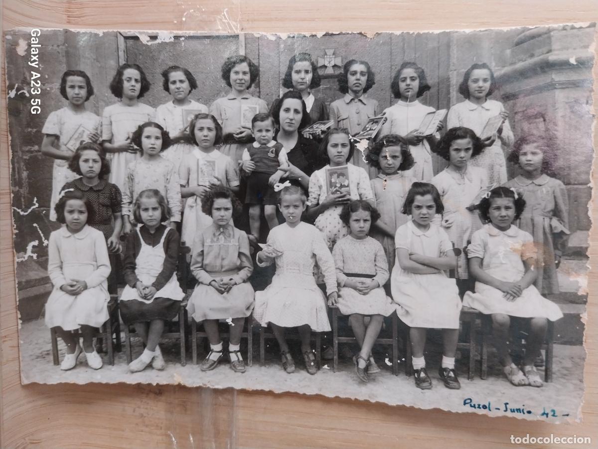 Fotograf&iacute;a antigua: MAESTRA CON NI&Ntilde;AS COLEGIO FOTO PARTICULAR DE GRUPO MUY IMAGEN 14X9CMS A&Ntilde;O 1942