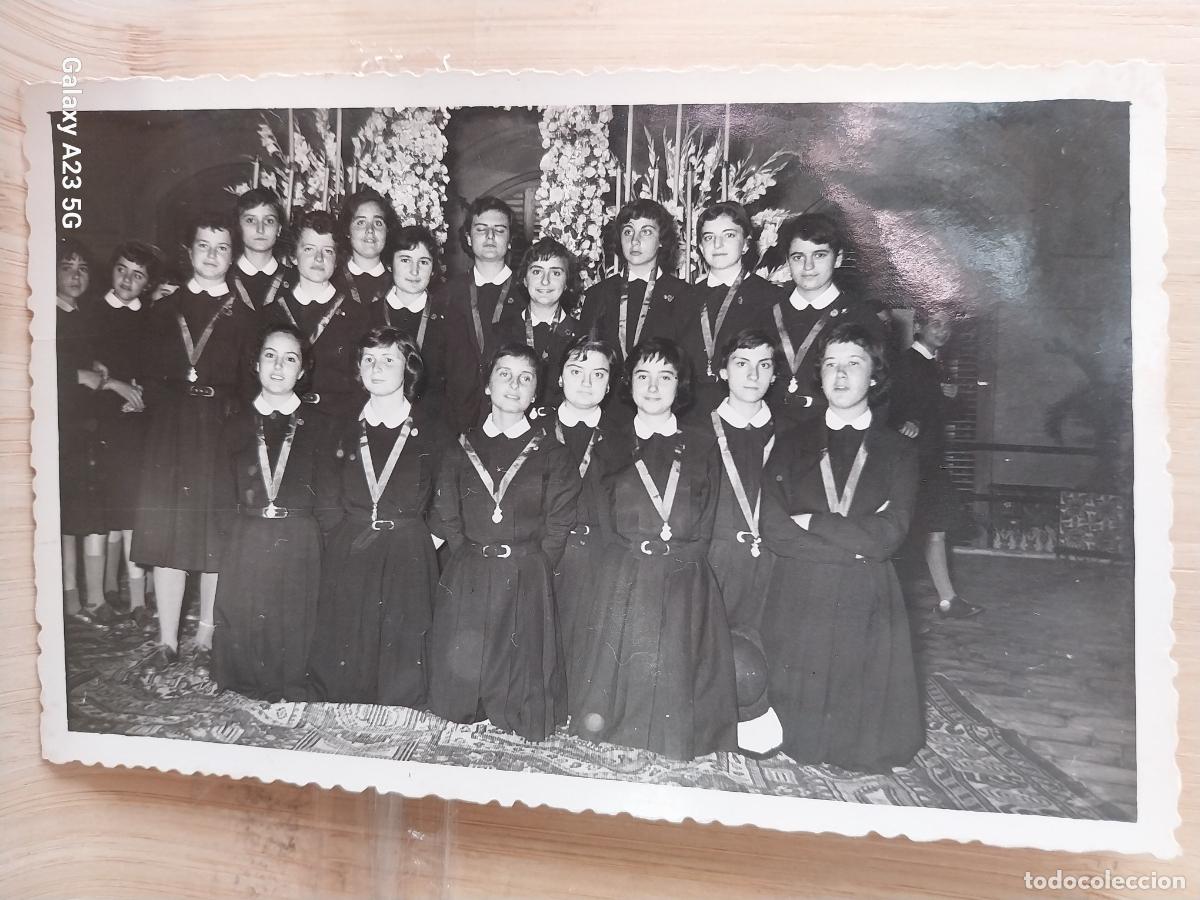 Photographie ancienne: MUCHACHAS COLEGIO RELIGIOSO FOTO PARTICULAR DE GRUPO MUY IMAGEN 13.5X8.6CMS A&Ntilde;O 1958