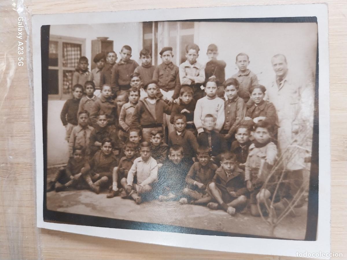Fotograf&iacute;a antigua: MAESTRO CON NI&Ntilde;OS COLEGIO FOTO PARTICULAR DE GRUPO MUY IMAGEN 9X7CMS A&Ntilde;OS 40