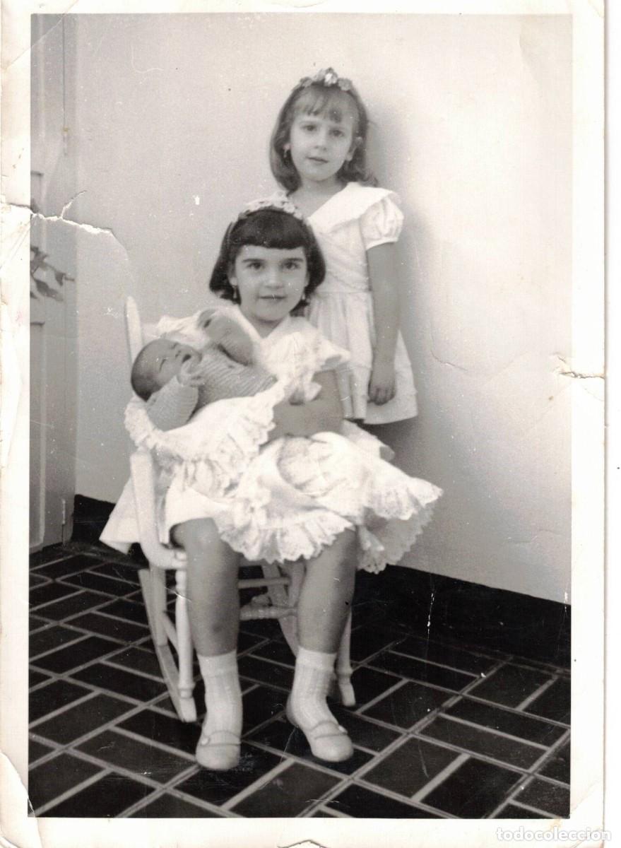 Fotograf&iacute;a antigua: :::: CR46 - FOTOGRAFIA - DOS NI&Ntilde;AS CON UN BEB&Eacute;